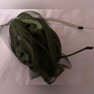 Huge black rose hairhat/headband from Y2K Hot Topic in perfect vintage condition